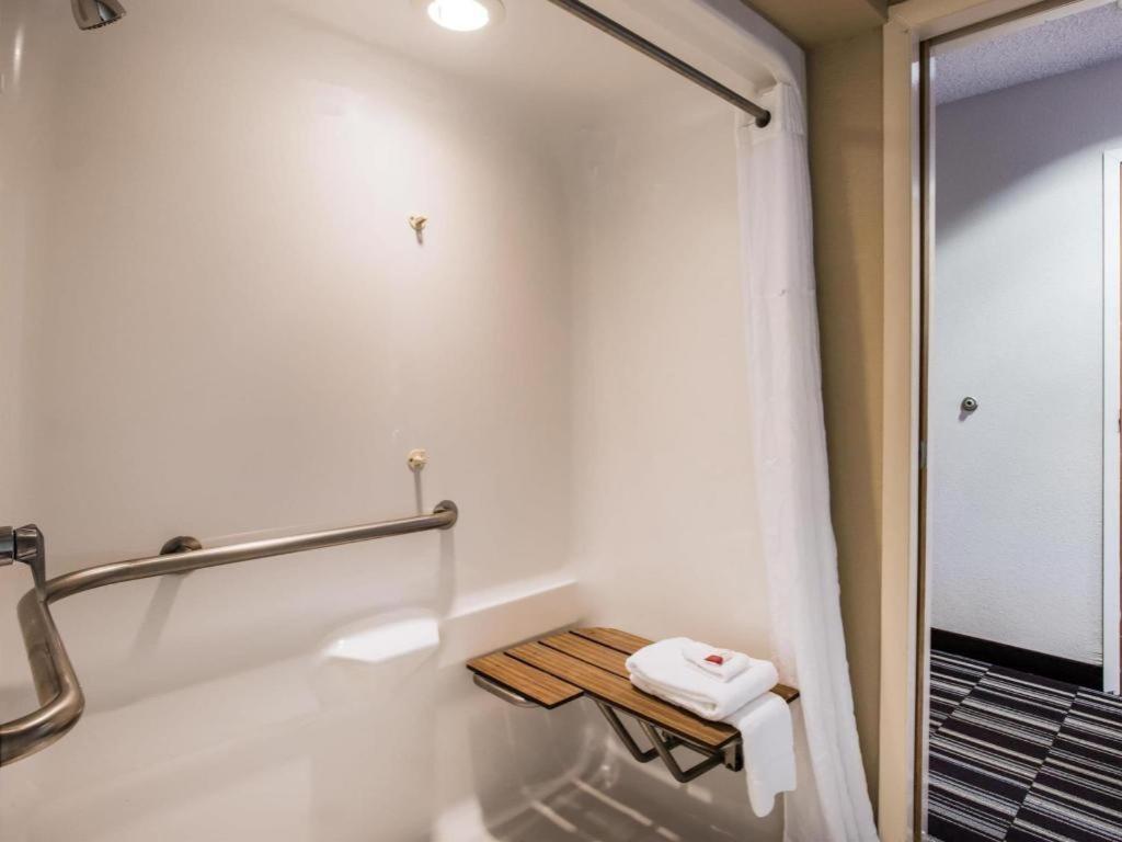 Microtel & By Wyndham Chattanooga/near Hamilton P Hotel