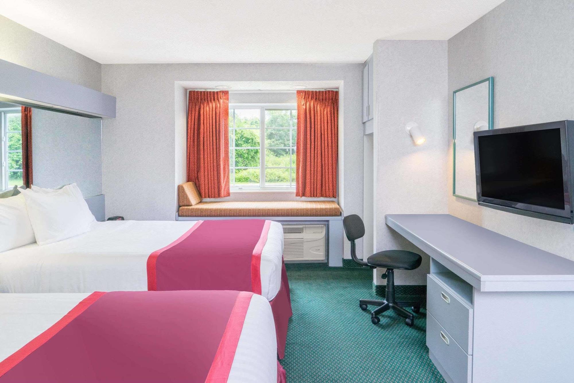 Microtel & By Wyndham Chattanooga/near Hamilton P