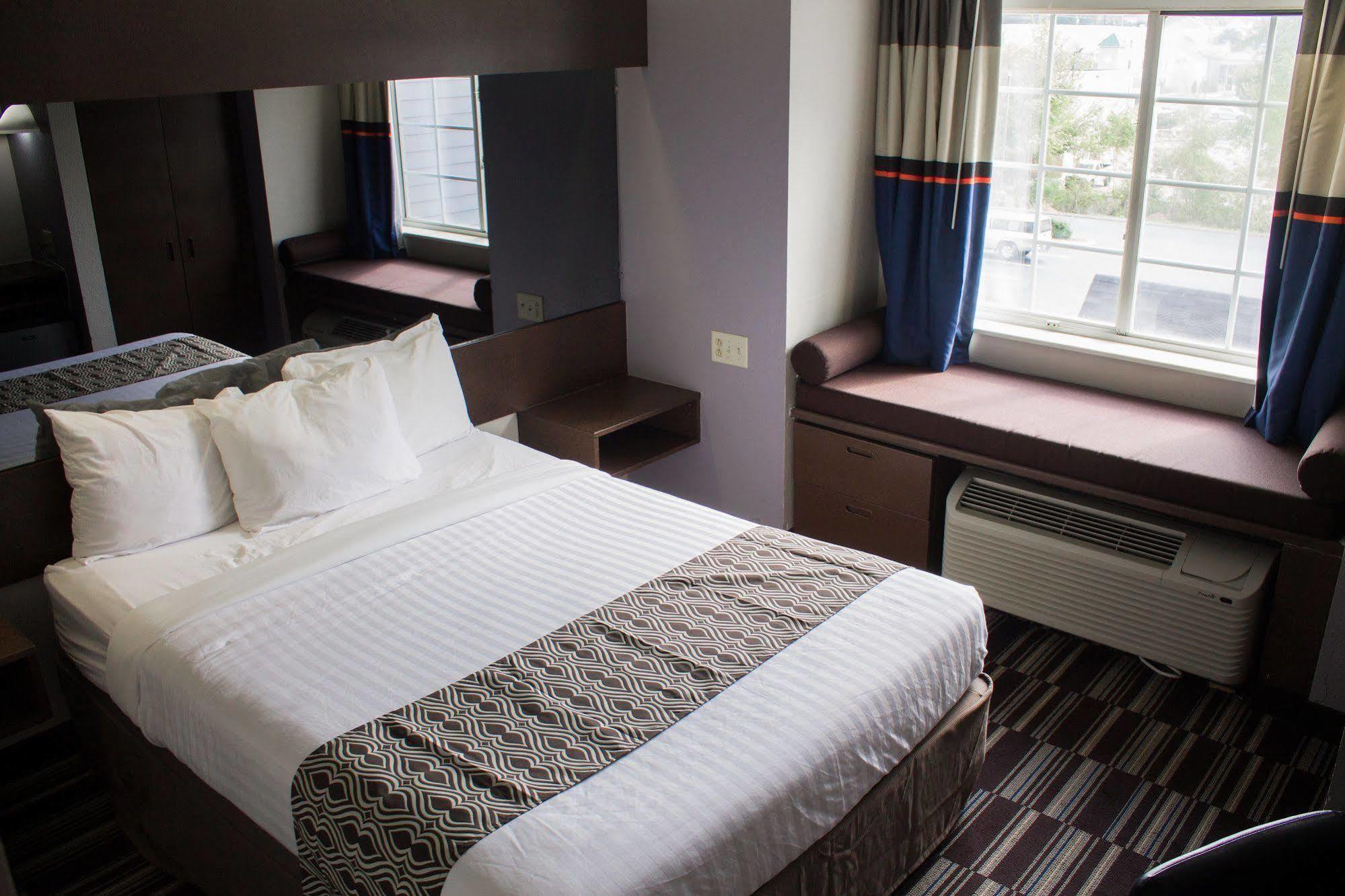 Microtel & By Wyndham Chattanooga/near Hamilton P Chattanooga